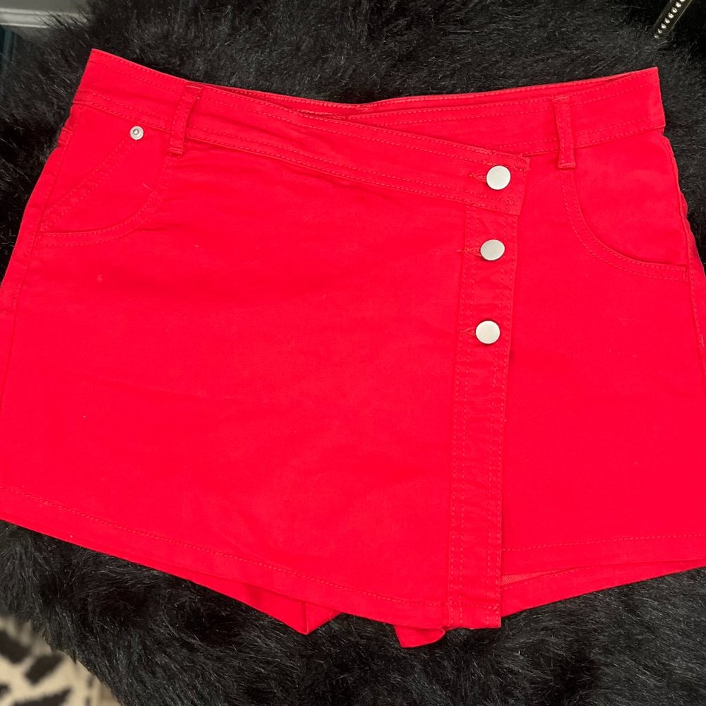 Red Skort